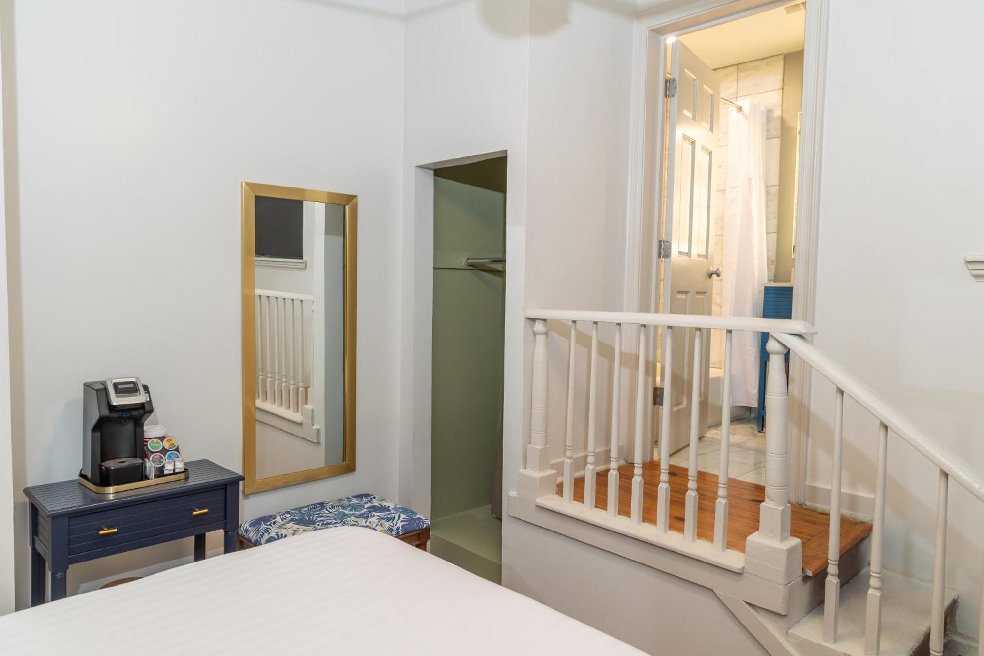 Gasthof On St. Ann, A French Quarter 3*